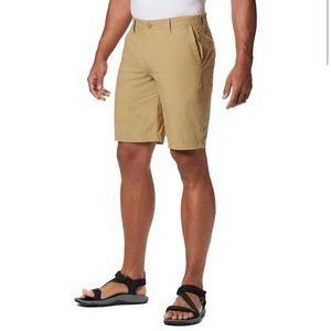 NWOT Columbia Sportswear Washed Out Shorts
